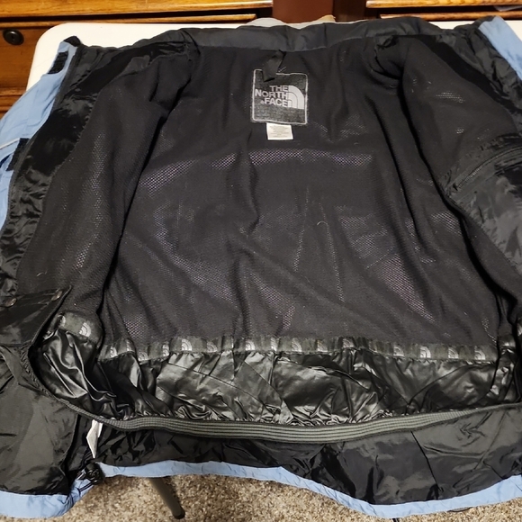 The North Face Blue Jacket - Picture 4 of 8
